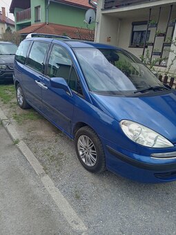 Peugeot 807 - 2
