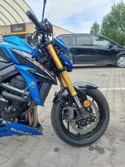 Suzuki GSX-S 750 - 2