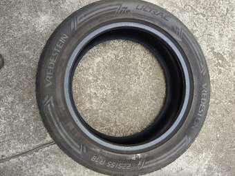 Vredestein 225/55r18 - 2