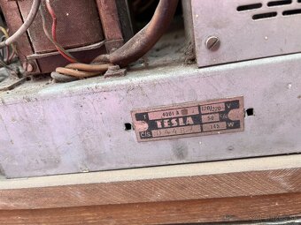 Starožitný televízor - 2