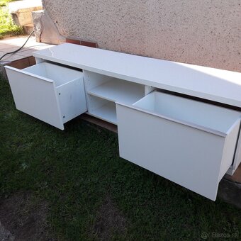 Komoda pod TV - 2