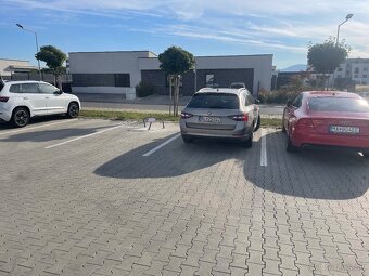 Parkovacie miesto štvrť Hroznová ul. Nové Mesto nad Váhom - 2