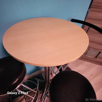 Predám barový stôl a stoličky - 2