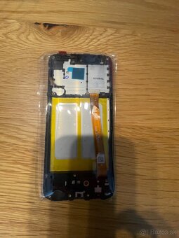 Samsung Galaxy A20E - 2