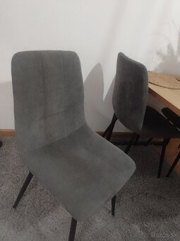 Predám stoličky jedálenské 4kusy - 2