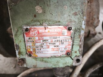 Elektromotor a čelná prevodovka - 2