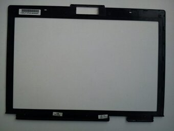 Rámik na displej Asus F5. - 2
