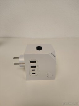 #141 Kocková zásuvka s USB (Cube Socket E19D) - 2