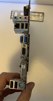 ASRock FM2A68M-DG3+ – FM2/FM2+ DDR3 + I/O shield - 2