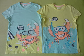 Krásne letné tričká v.122 -krab na pláži- ako nové - 2