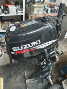 Suzuki DF6 - 2