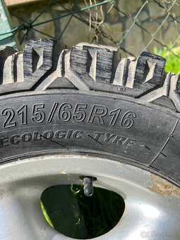 Predam elektróny land rover - 2