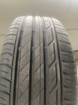 Predam letne pneu 215/55R17 - 2