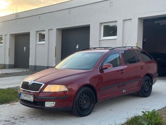 Škoda Octavia Combi 2.0TDI DSG - 2