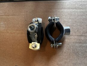 Dvojskrutková objímka s gumou 1/2” 21-25mm - 2