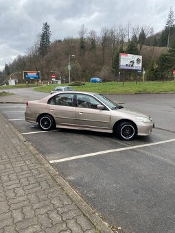 Honda Civic 7g sedan 1.6 v-tec - 2