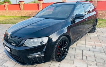 ŠKODA OCTAVIA COMBI RS III 2.0TDI 135Kw 4X4 DSG - 2