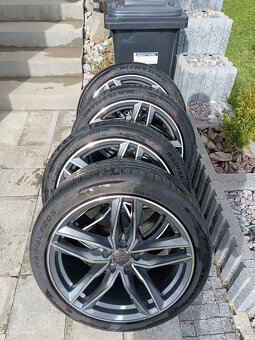 5x112 r19 245 40 - 2