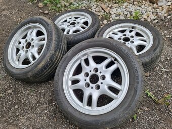 ALU kola BMW s pneu – Dunlop 205/55 R16 Prodám sa - 2