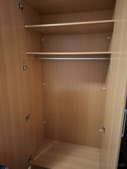 Šatnikova skriňa - 2