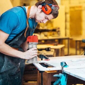 Elektrická ohraňovací frézka 580W - 2