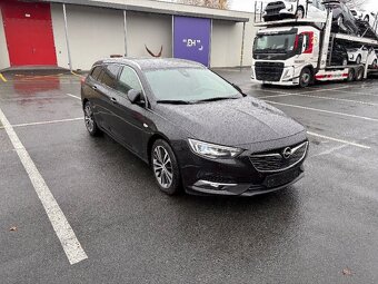 Opel Insignia 1.5T (121 Kw) automat Executive - 2