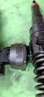 038130073BA Vstrekovače 1.9TDI 96kw - 2