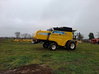 Predám kombajn New Holland CS 660 - 2