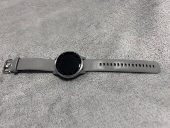 Garmin Vivoactive 4S – Gray/Silver 38mm, ako nové - 2