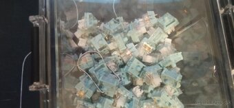 75ks Cloudy klavesnicové spínače/switche - 2