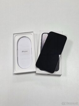 iPhone 16e 128GB - 2