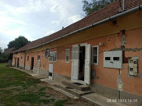 suchý 2i. gazdovský dom v Gönci s ústredným kúrením - 2