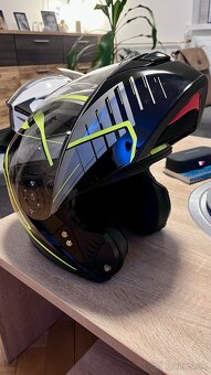 Výklopná moto prilba - 2
