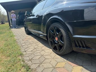 Bentley Continental GT - 2