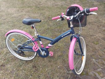 Dievčenský bicykel BTWIN 24 + prilba - 2