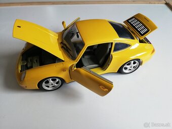 1:18 Porsche 911 Bburago - 2