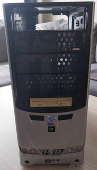 Staršia PC skrinka - 2