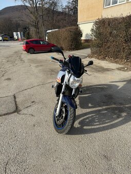 Suzuki gsr600 - 2