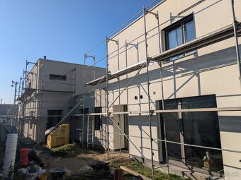 Stavebný pracovník – Všestranná pomoc na dohodu - 2