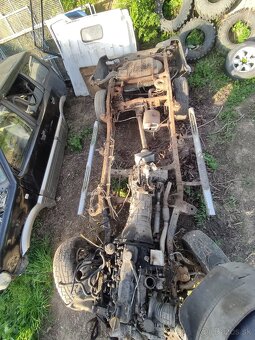 Šasi nissan terrano - 2