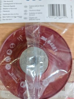 Plastový unášač 3M - 2