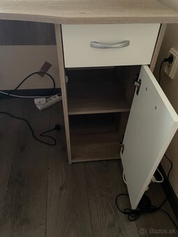 Kancelársky stolík - 2