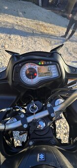Suzuki V-strom 650 - 2