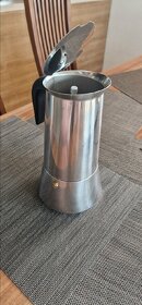 Taliansky kávovar ita na 12 káv 600 ml z ocele

 - 2
