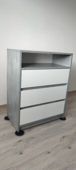 Komoda - 2