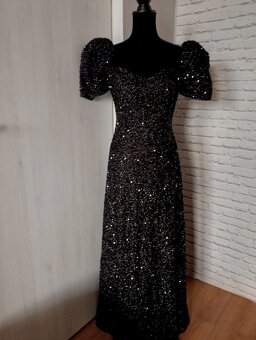 .Spoločenské šaty. - 2