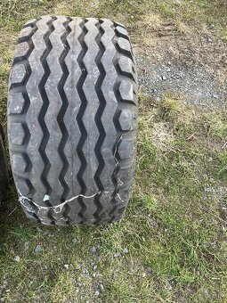 Predám pneu Bkt 14.0/65 R 16 - 2