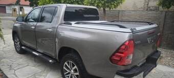 Toyota Hilux - 2