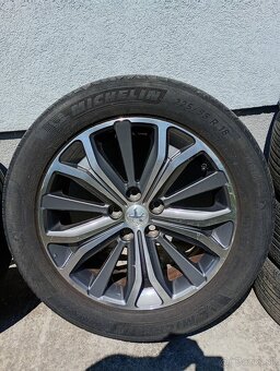 Peugeot 4008 ,225/55 r18 - 2