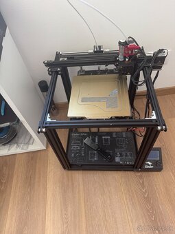 3D tlaciaren Ender 5-pro - 2